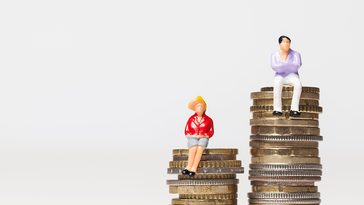 Hast du schon einmal vom Gender Pay Gap gehört? Wir erklären dir, was es mit dieser Lohnlücke auf sich hat – und was du dagegen tun kannst!